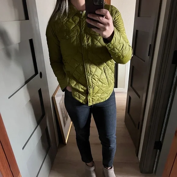 J. Crew Olive Green Puffer Jacket - Picture 8 of 14